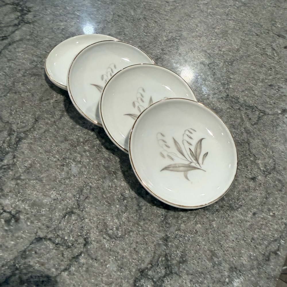 Set of 4 Vintage Kaysons Golden Rhapsody Fine China Butter Pats! 22K gold rim. - Picture 4 of 8